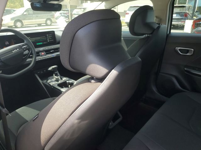 New 2026 Kia K4 LXS image 12