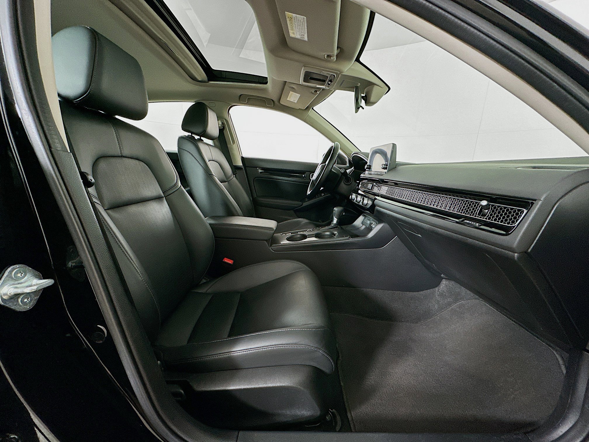 Used 2023 Honda Civic EX-L image 30