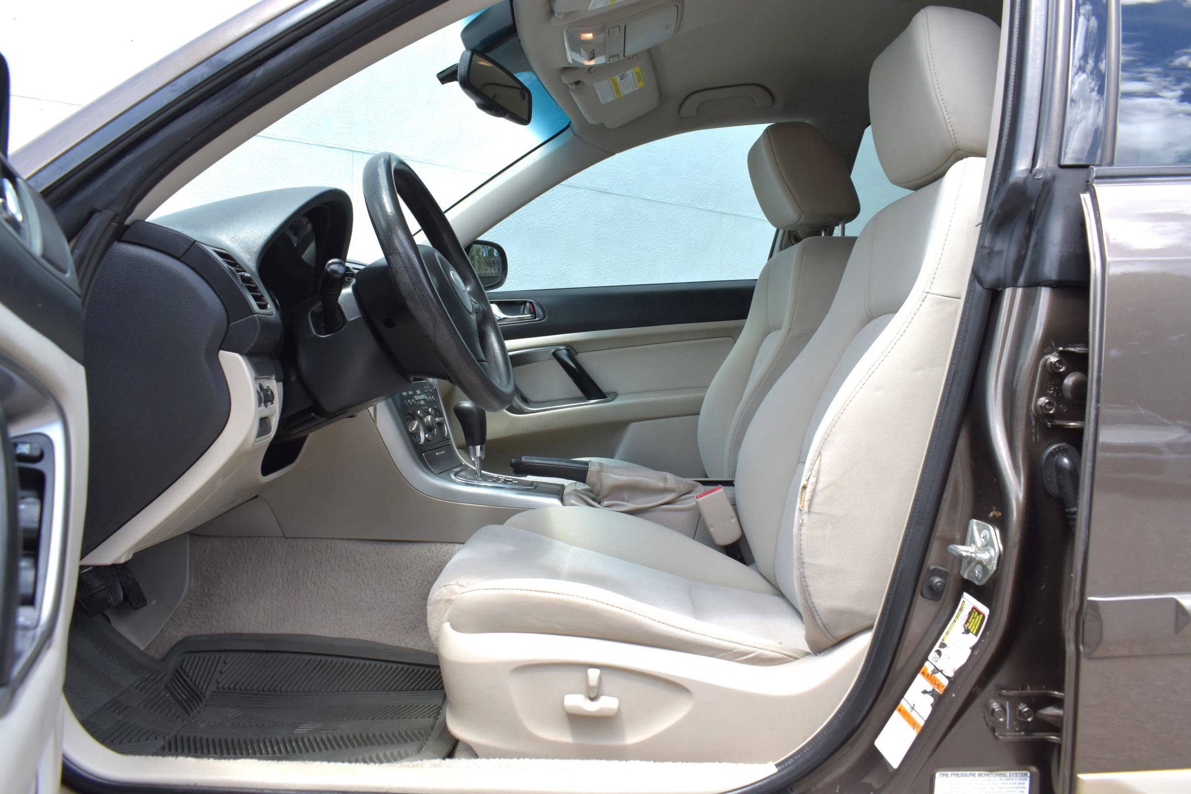Used 2008 Subaru Outback 2.5i L.L. Bean AWD/4WD image 37