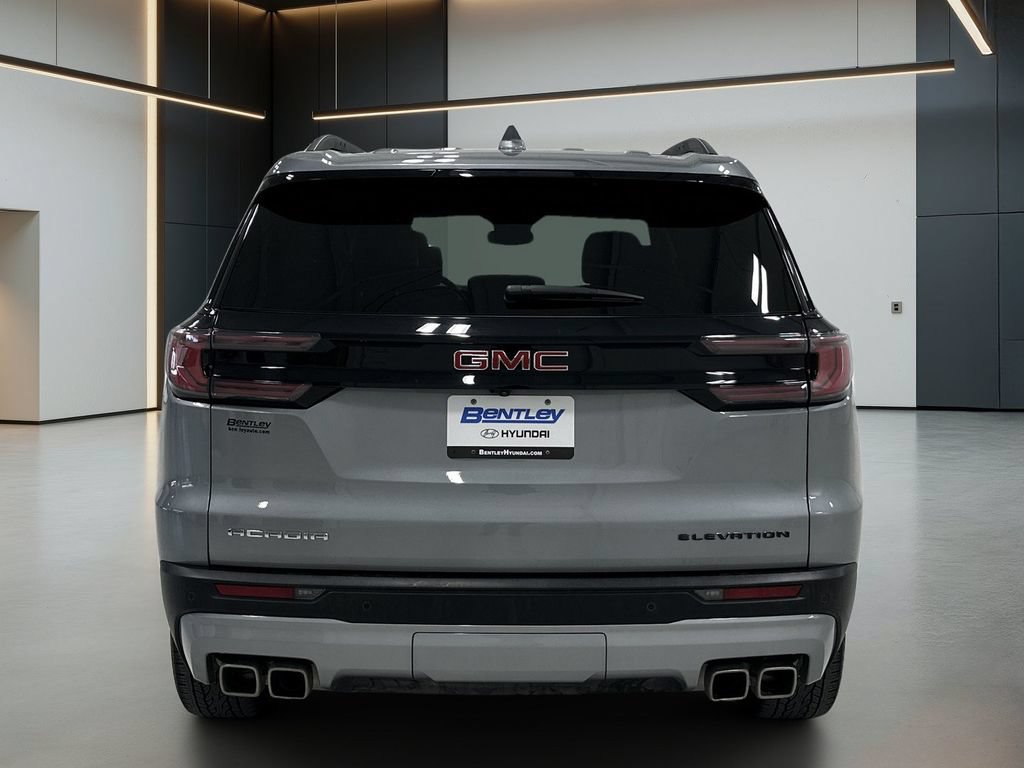 Used 2024 GMC Acadia Elevation w/ Luxury Package FWD image 5