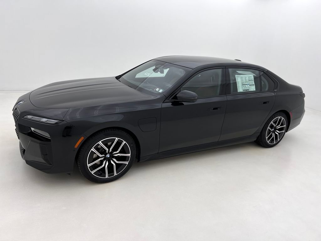 New 2026 BMW 750e xDrive w/ Executive Package video 2