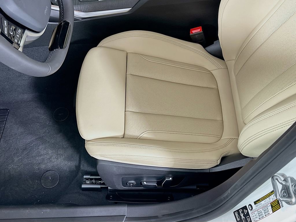 New 2026 BMW 330i xDrive Sedan w/ Convenience Package image 26