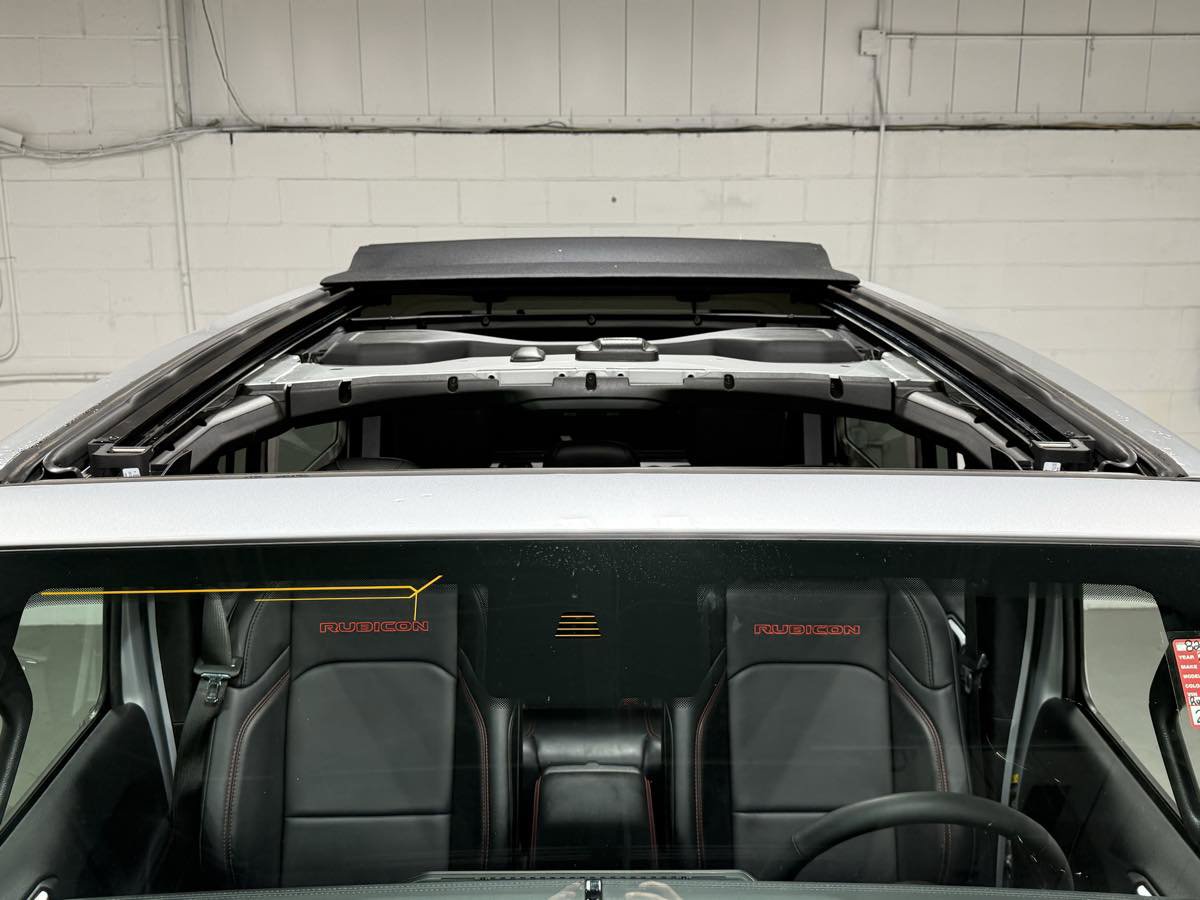 Used 2024 Jeep Wrangler Unlimited Rubicon image 21