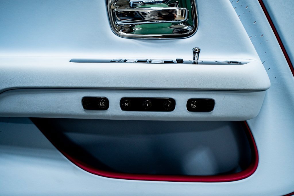 Used 2024 Rolls-Royce Spectre w/ Spectre Launch Package image 44