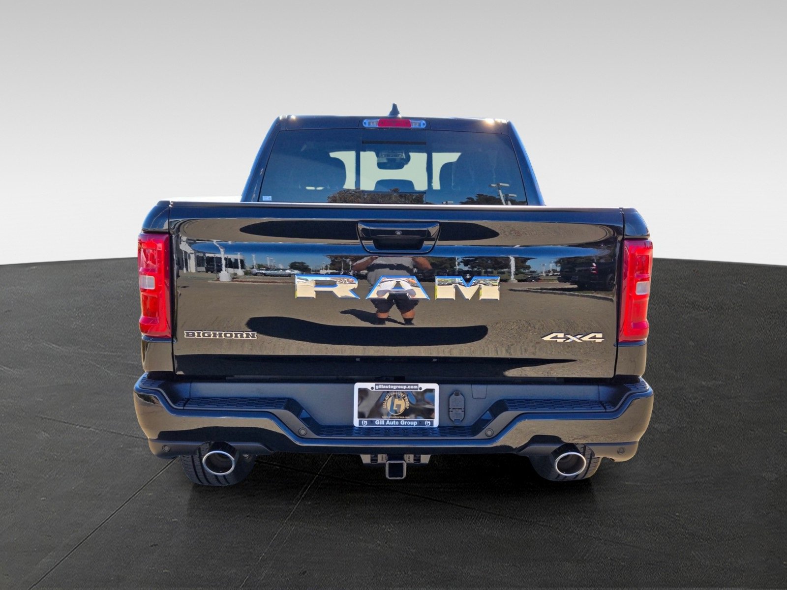 New 2026 RAM 1500 4x4 Crew Cab image 5