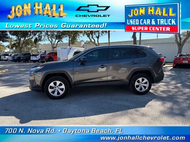 Used 2023 Toyota RAV4 LE image 3