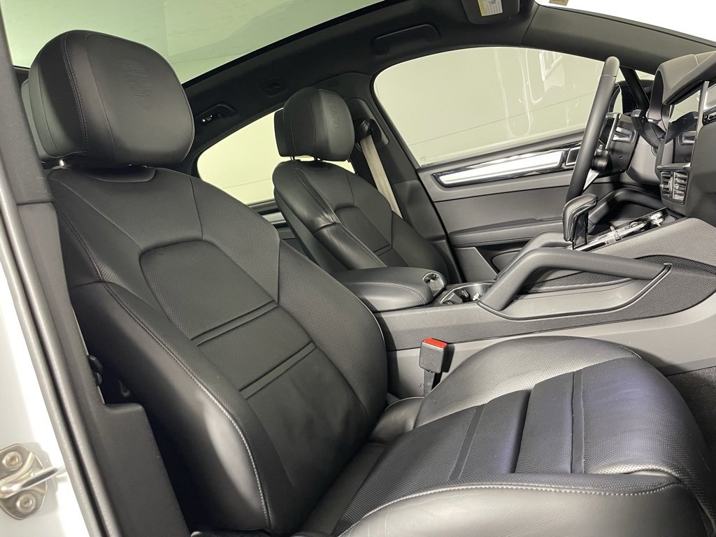 Certified 2023 Porsche Cayenne Coupe image 20