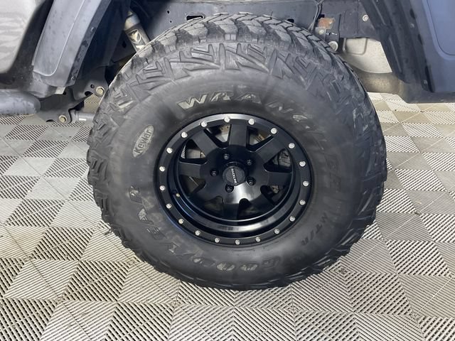 Used 2020 Jeep Gladiator Sport w/ Quick Order Package 24S AWD/4WD image 13