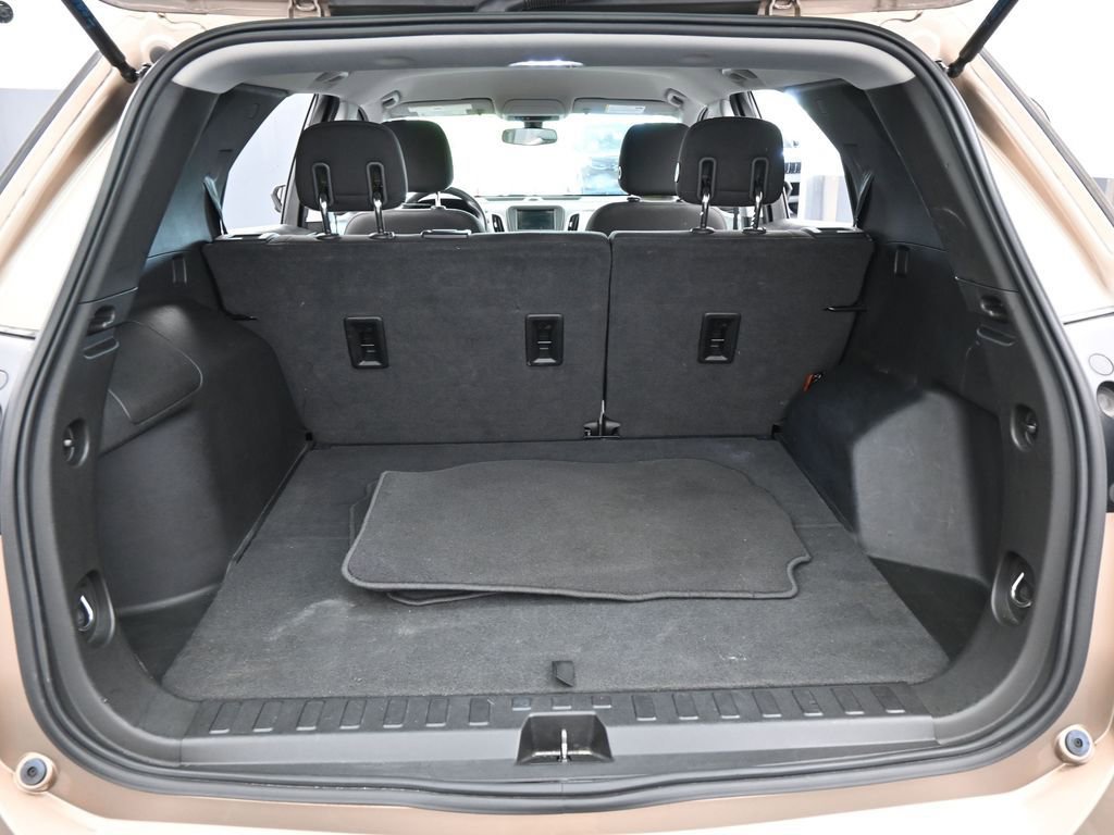 Used 2019 Chevrolet Equinox LS image 31