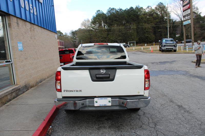 Used 2015 Nissan Frontier S image 5