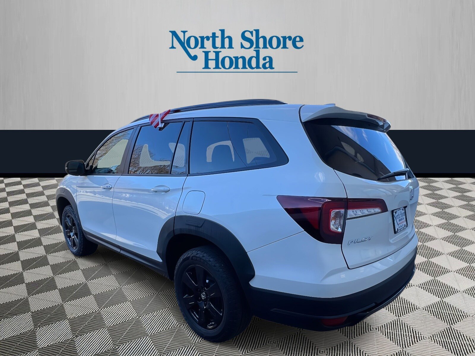 Certified 2022 Honda Pilot TrailSport image 6