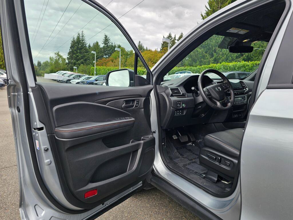 Certified 2025 Honda Ridgeline TrailSport image 24