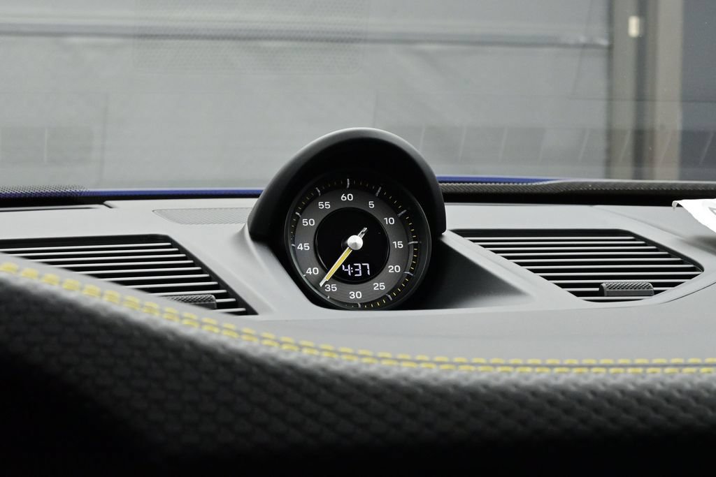 Used 2026 Porsche 911 GT3 RWD image 12