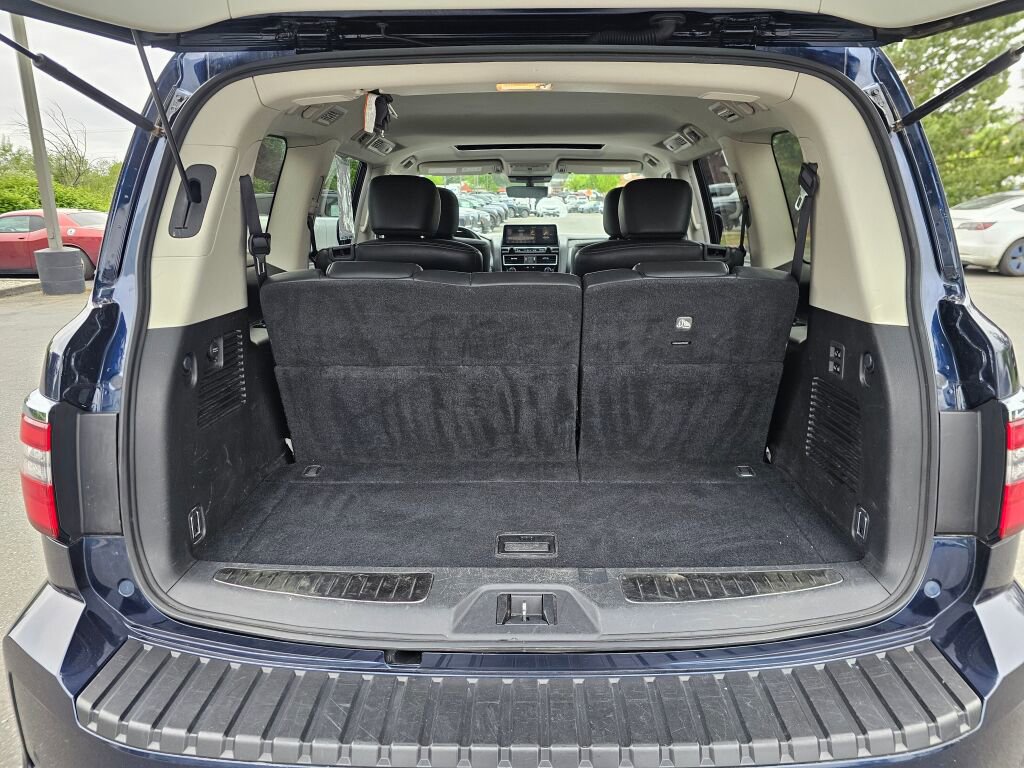 Used 2024 Nissan Armada Platinum AWD/4WD image 19