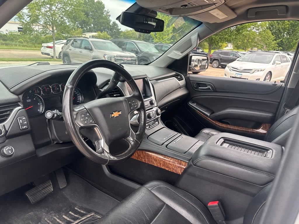 Used 2018 Chevrolet Suburban Premier AWD/4WD image 20