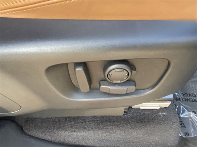 Used 2017 Land Rover Discovery HSE image 20