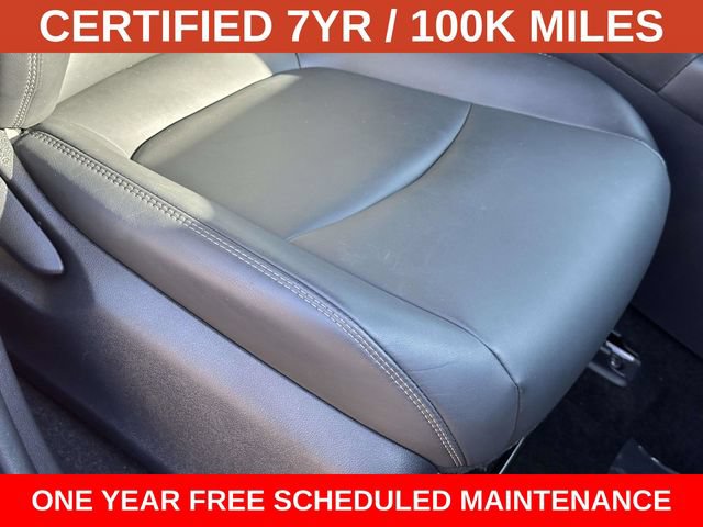 Used 2022 Toyota RAV4 XLE Premium AWD/4WD image 10