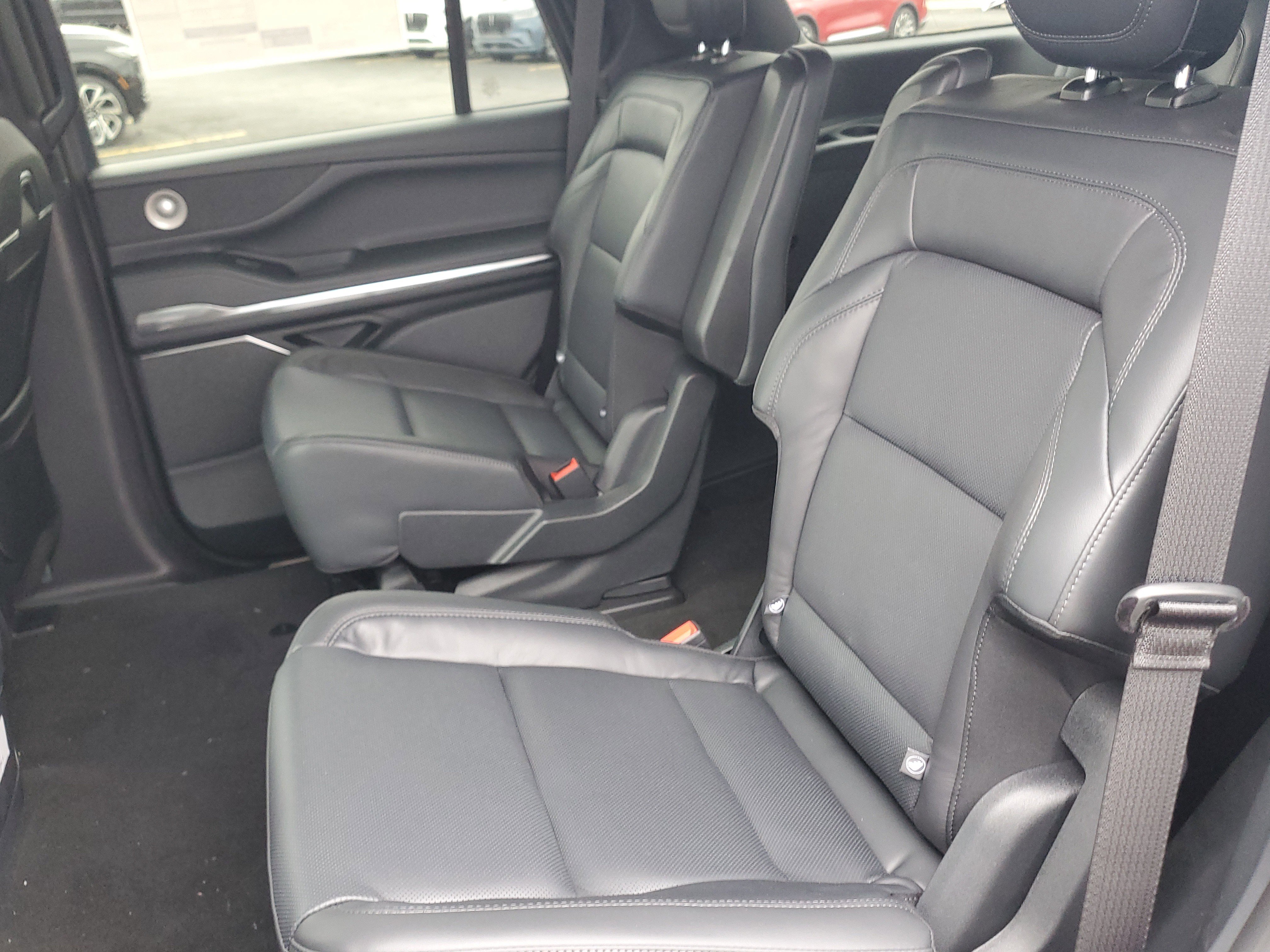 New 2026 Lincoln Navigator Reserve AWD/4WD image 30