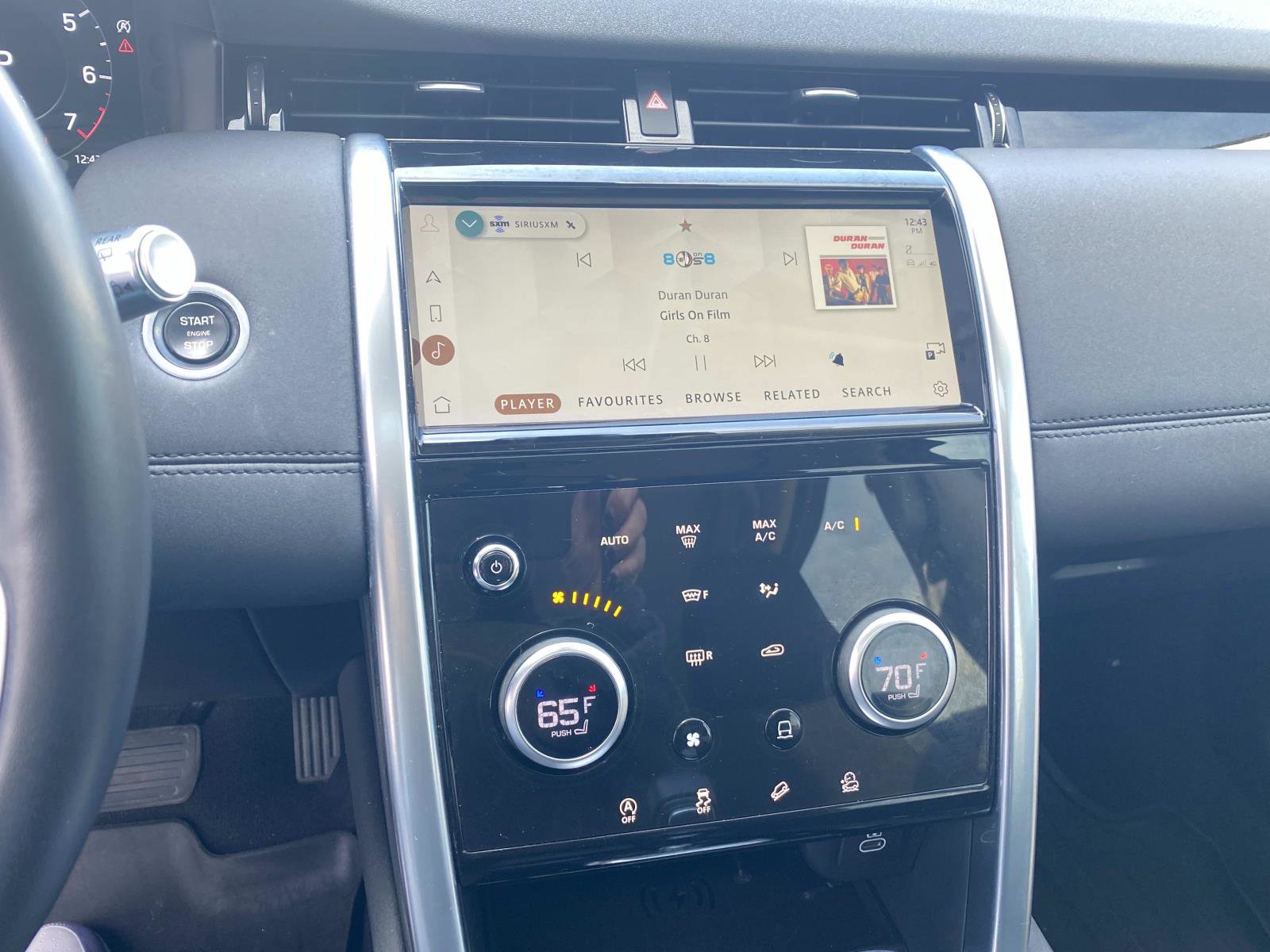 Used 2022 Land Rover Discovery Sport SE image 24