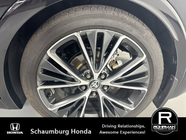 Used 2025 Toyota Prius Limited AWD/4WD image 5