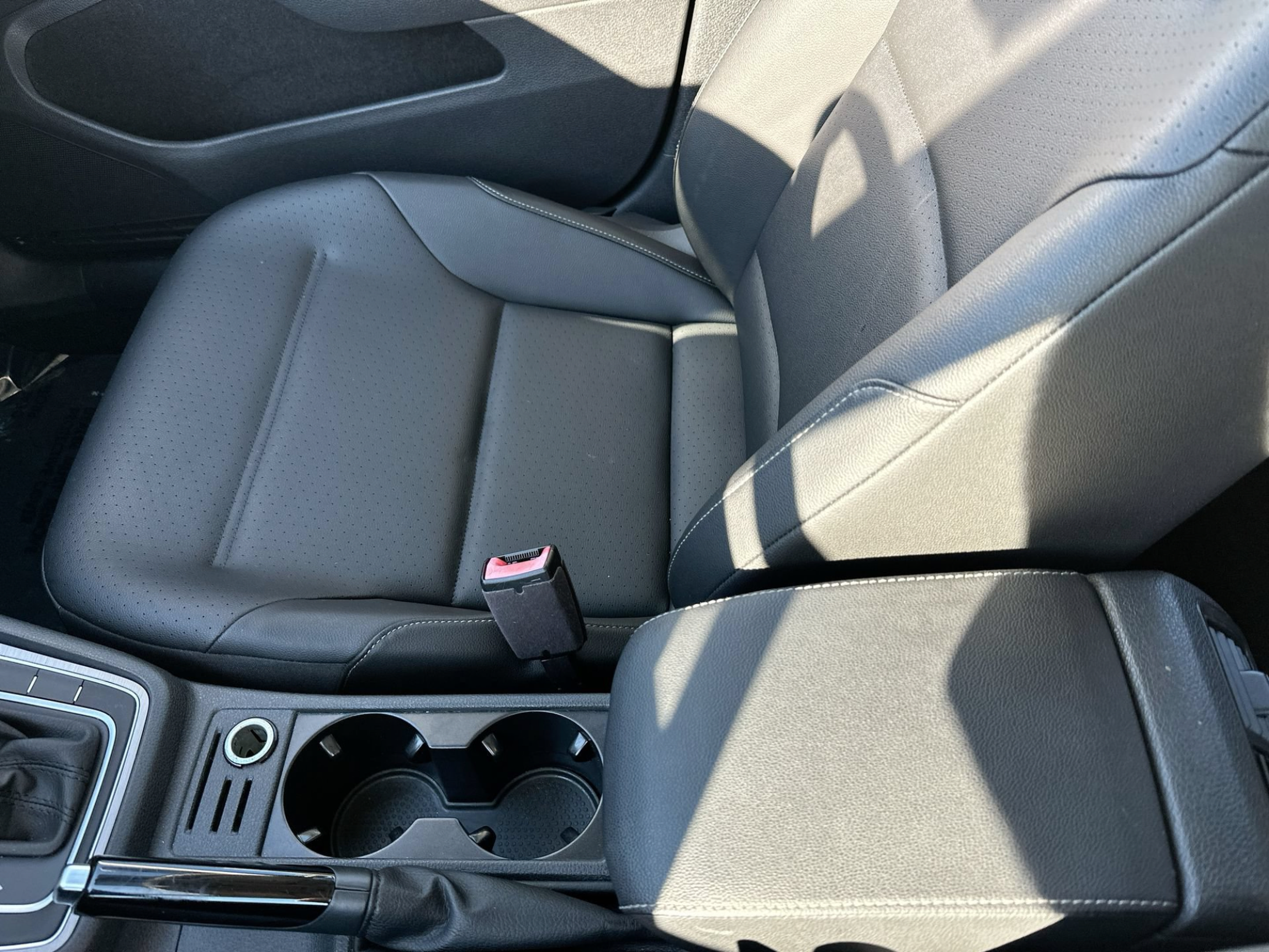 Used 2017 Volkswagen Golf 4-Door FWD image 22