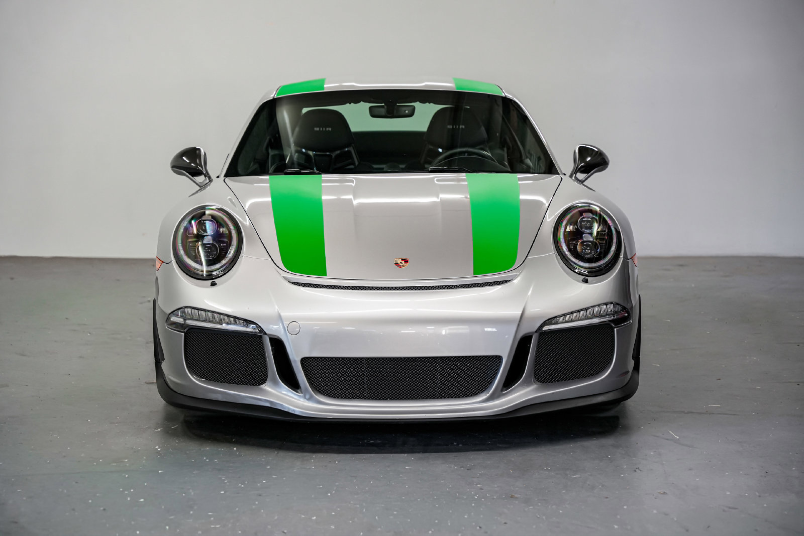Used 2016 Porsche 911 R RWD image 5