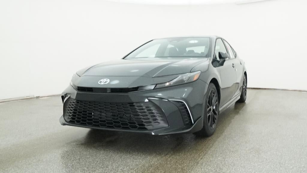 New 2026 Toyota Camry SE FWD image 32