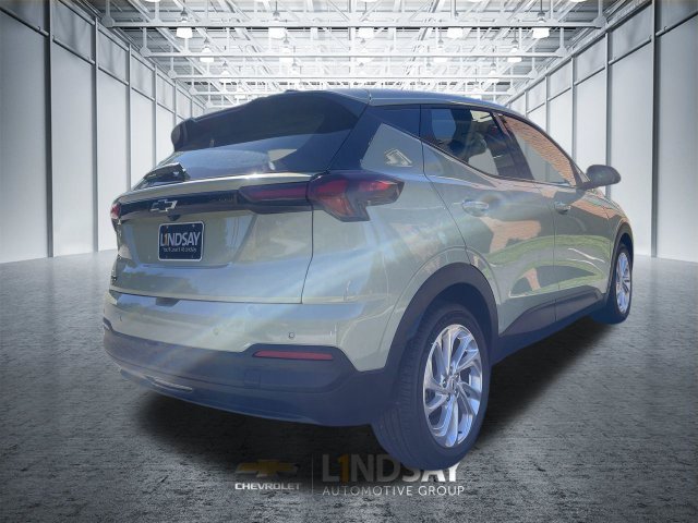 New 2027 Chevrolet Bolt LT w/ Comfort Package FWD image 8