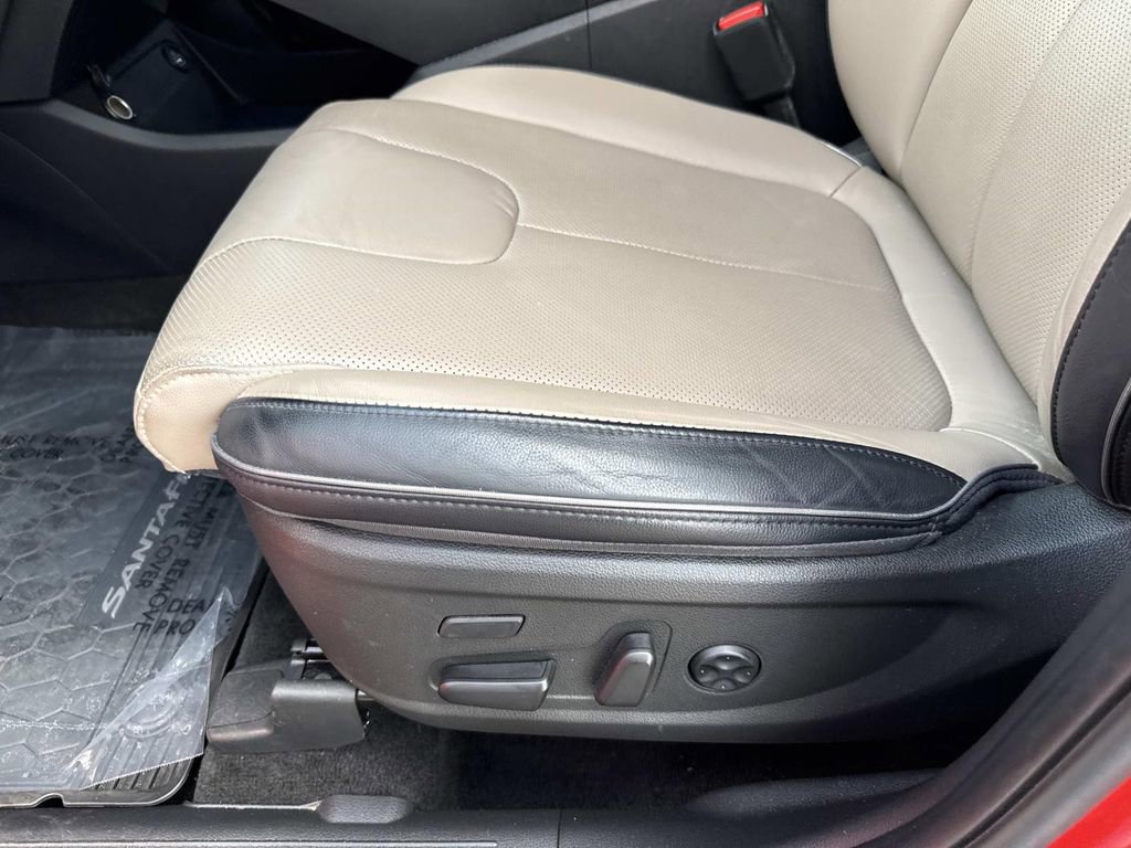 Used 2023 Hyundai Santa Fe Limited FWD image 19