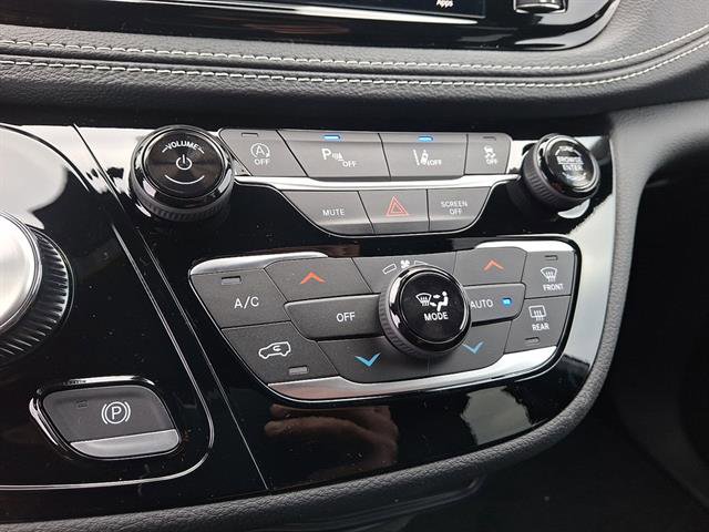 New 2026 Chrysler Pacifica Select image 13