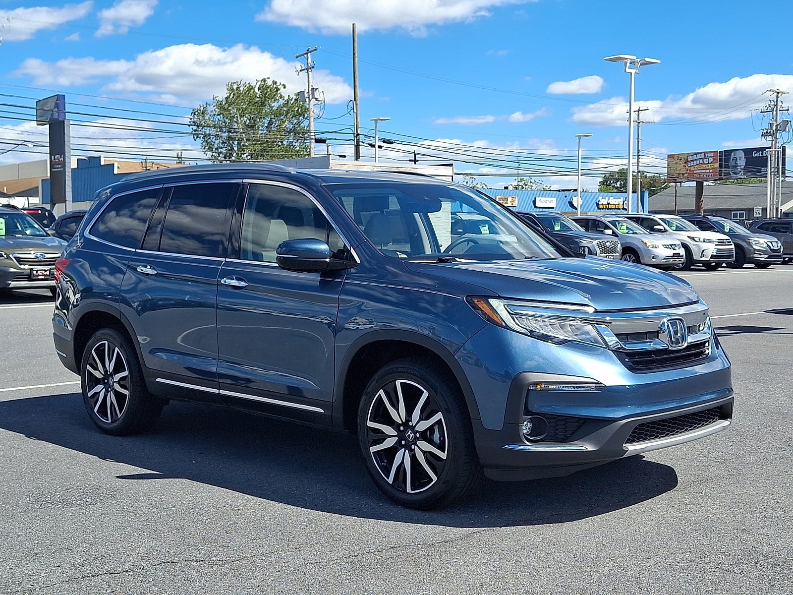 Used 2022 Honda Pilot Touring image 3