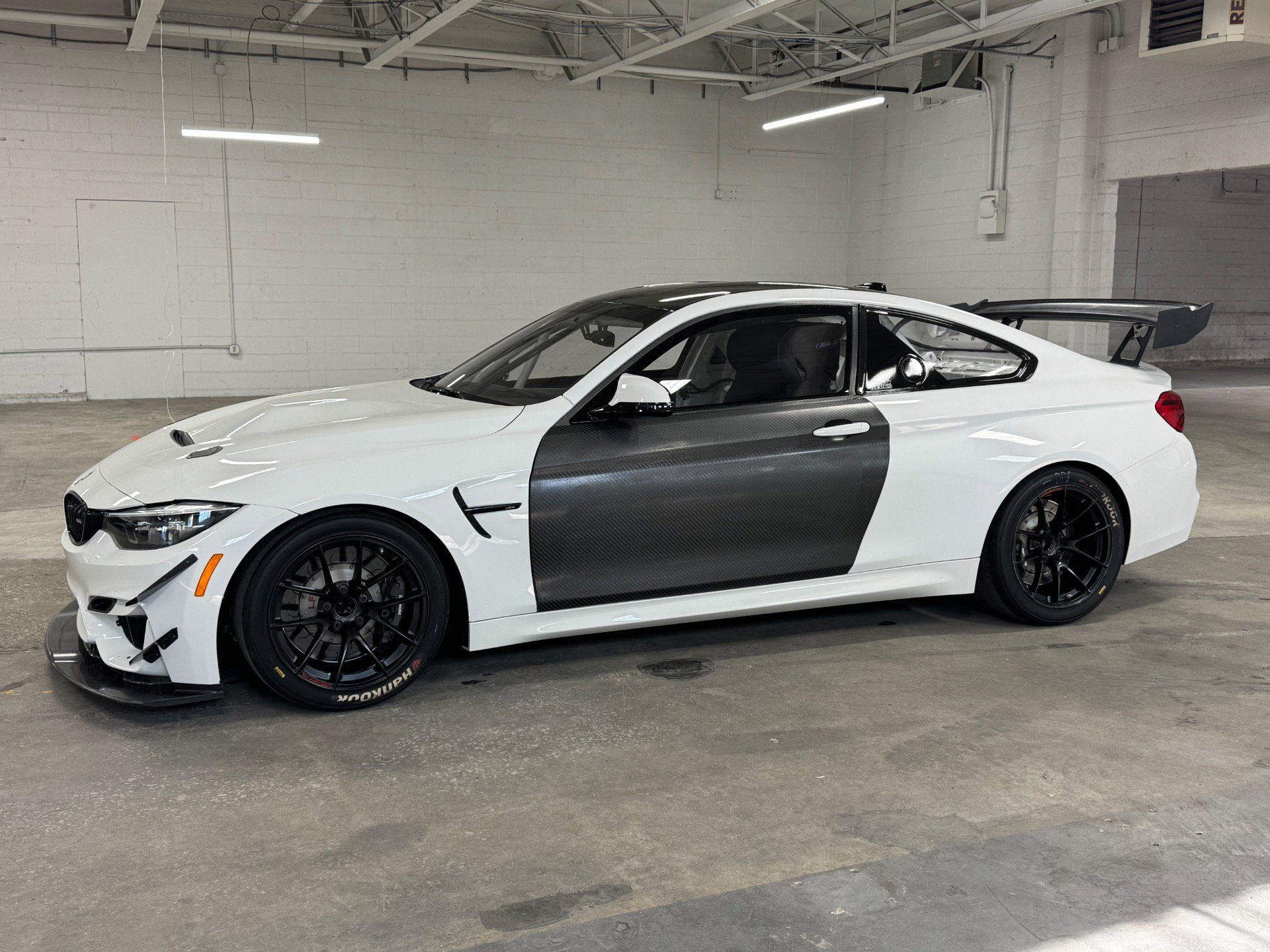 Used 2018 BMW M4 Coupe image 2