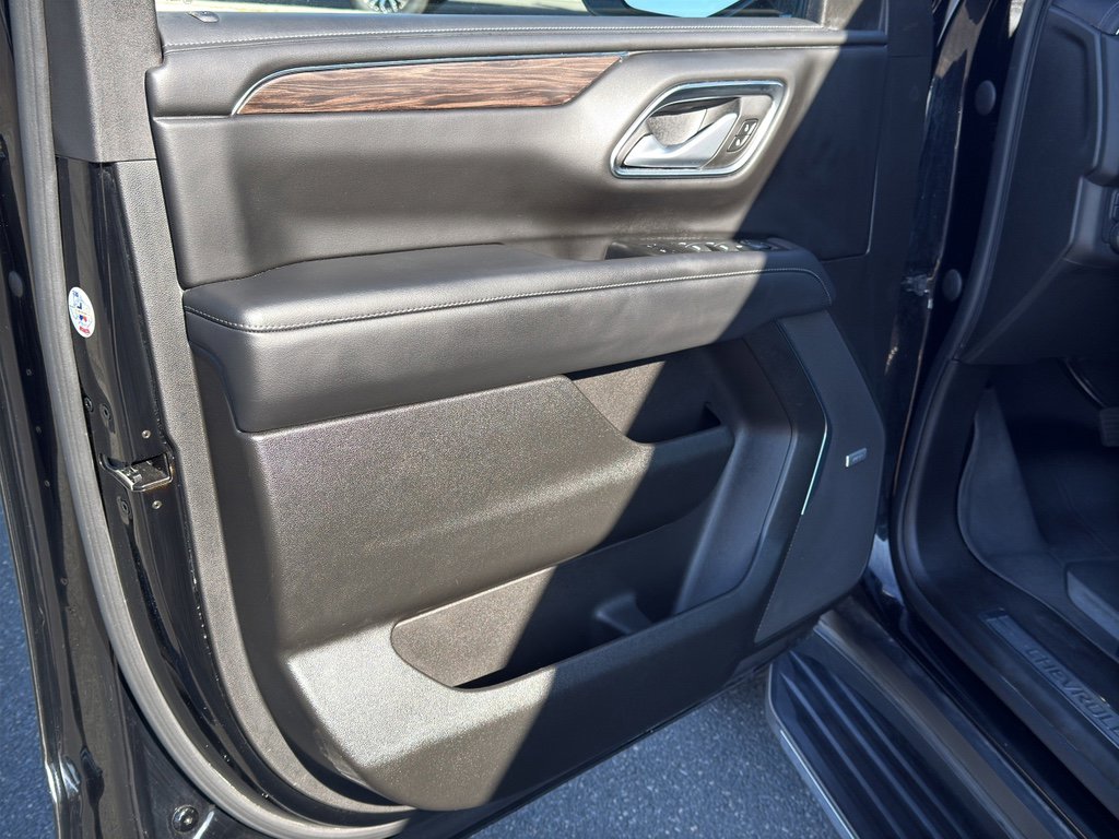 Used 2022 Chevrolet Tahoe LT image 9