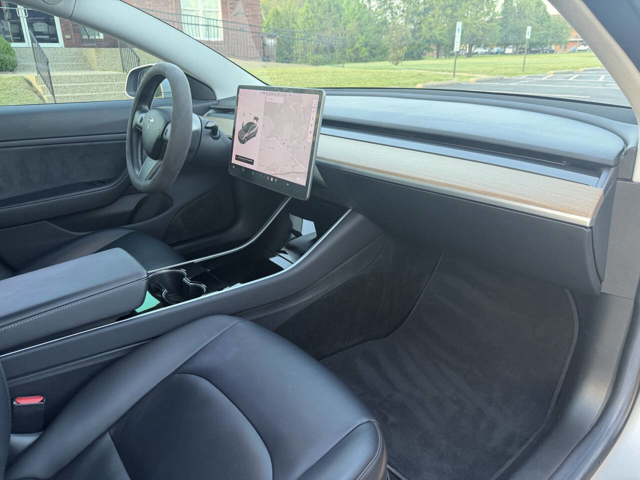 Used 2018 Tesla Model 3 Long Range RWD image 26