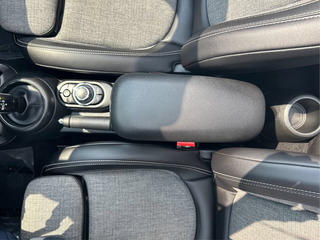 Used 2023 MINI Cooper S w/ Signature Upholstery Package FWD image 15