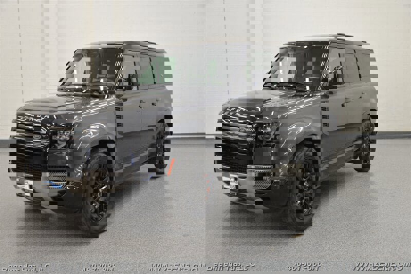 Used 2023 Land Rover Defender 130 X image 3