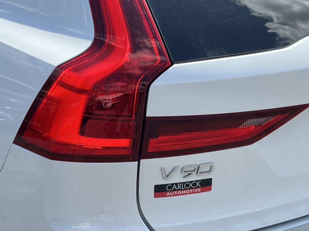 Used 2019 Volvo V90 T5 Cross Country w/ Advanced Package image 10