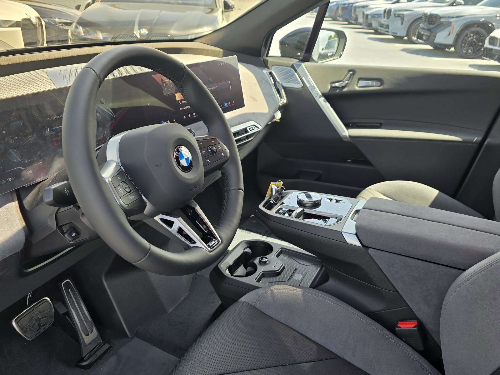 New 2026 BMW iX xDrive60 w/ M Sport Package image 22
