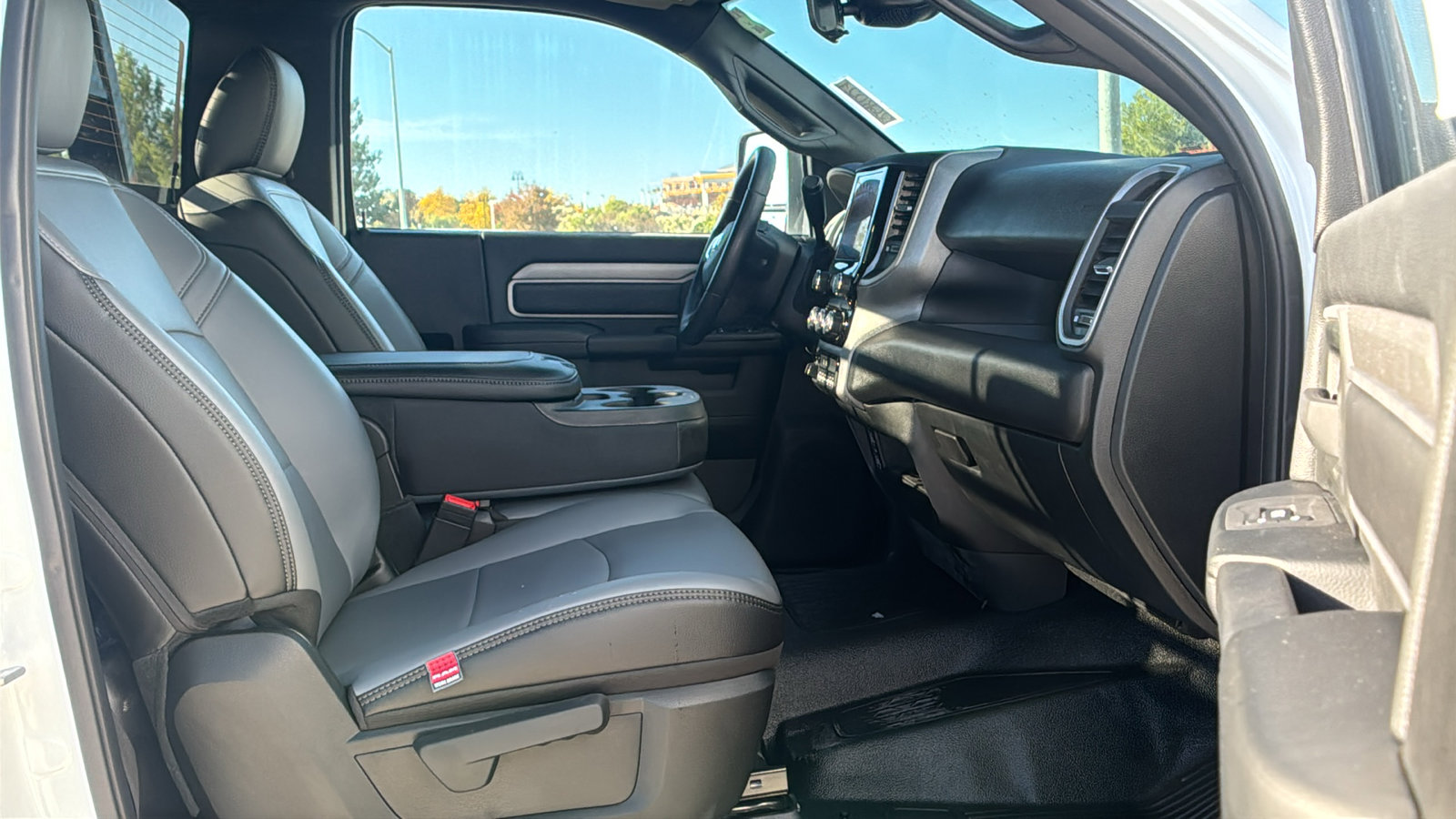 New 2026 RAM 5500 Tradesman w/ Chrome Appearance Group image 11