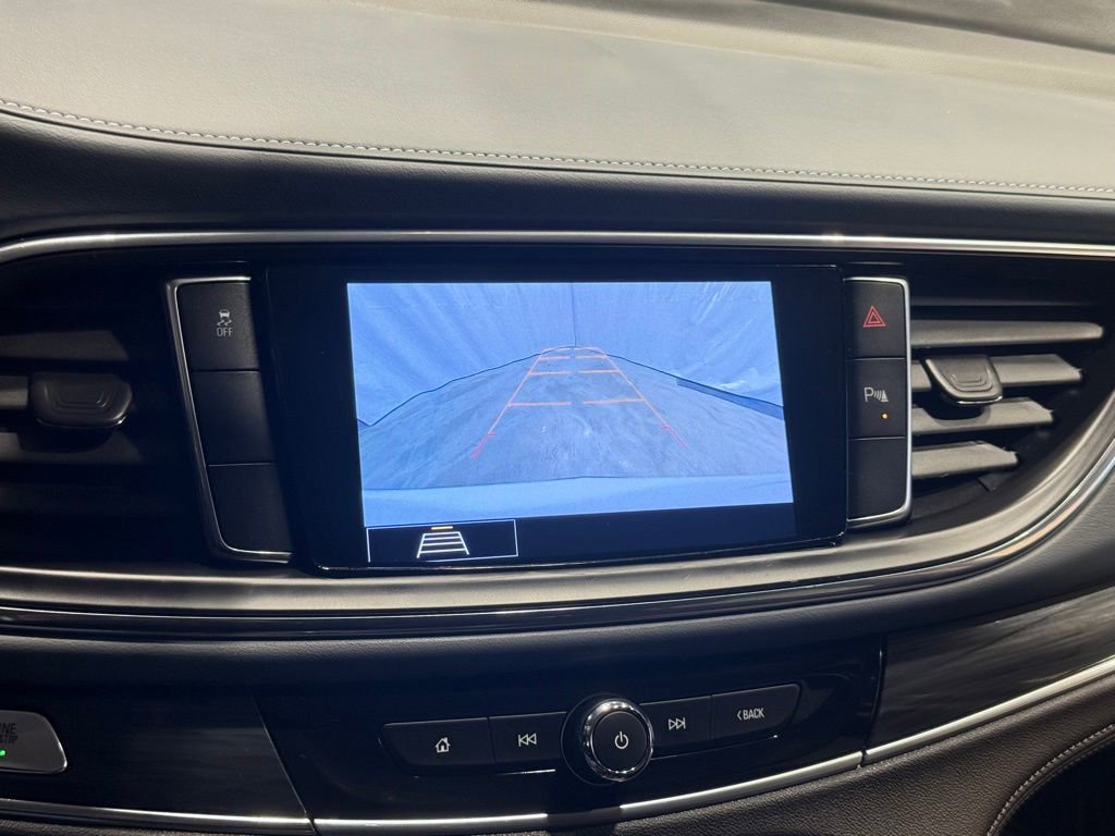 Used 2021 Buick Enclave Preferred image 9