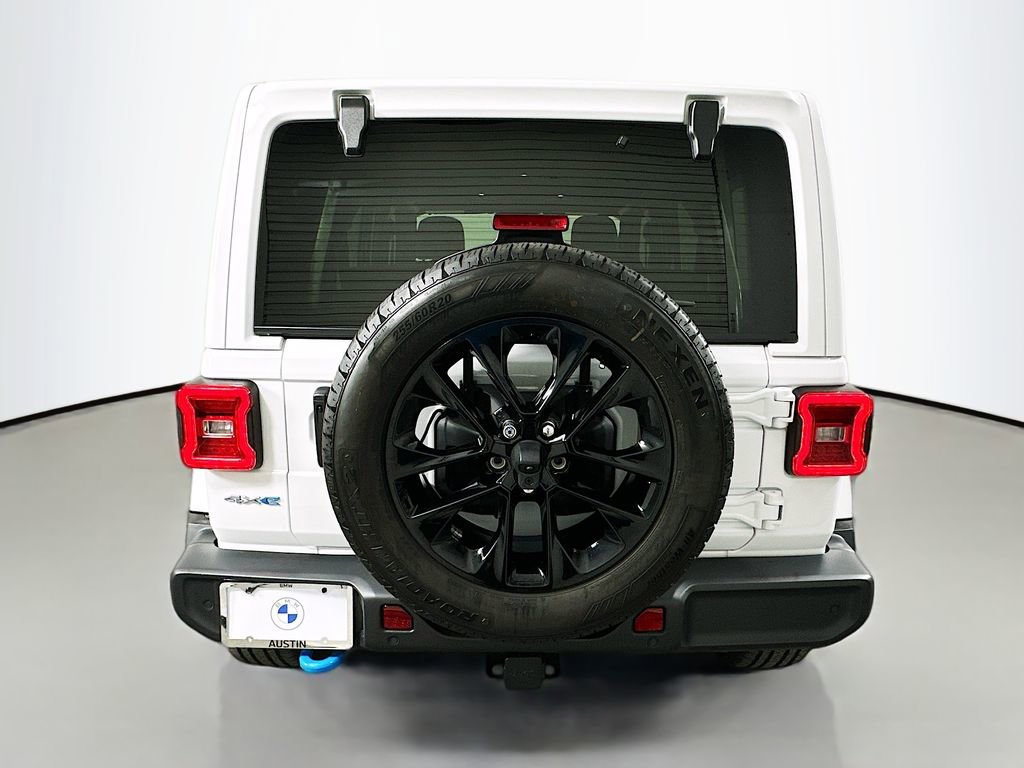 Used 2024 Jeep Wrangler Unlimited Sahara w/ Technology Group image 6