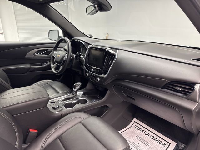 Used 2022 Chevrolet Traverse LT image 13