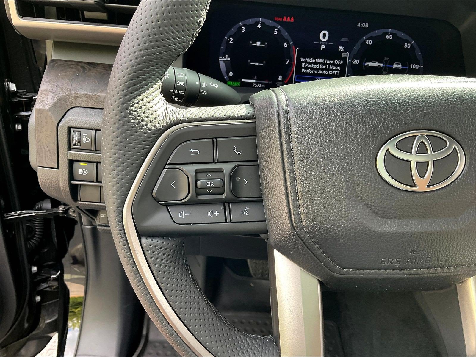 Used 2025 Toyota Tacoma Limited AWD/4WD image 12