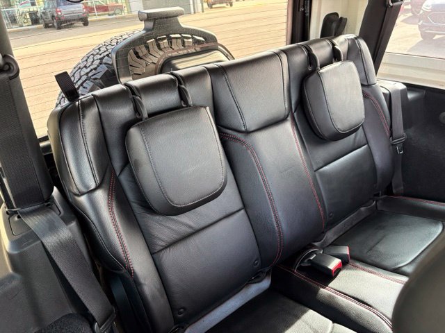 Used 2019 Jeep Wrangler Rubicon AWD/4WD image 13