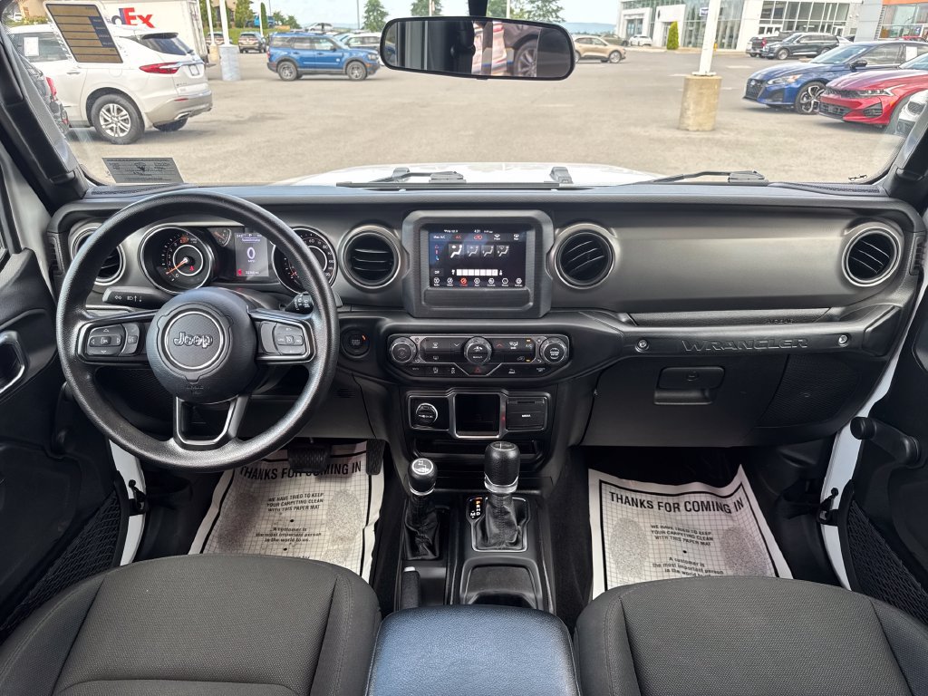 Used 2023 Jeep Wrangler Unlimited Sport AWD/4WD image 10