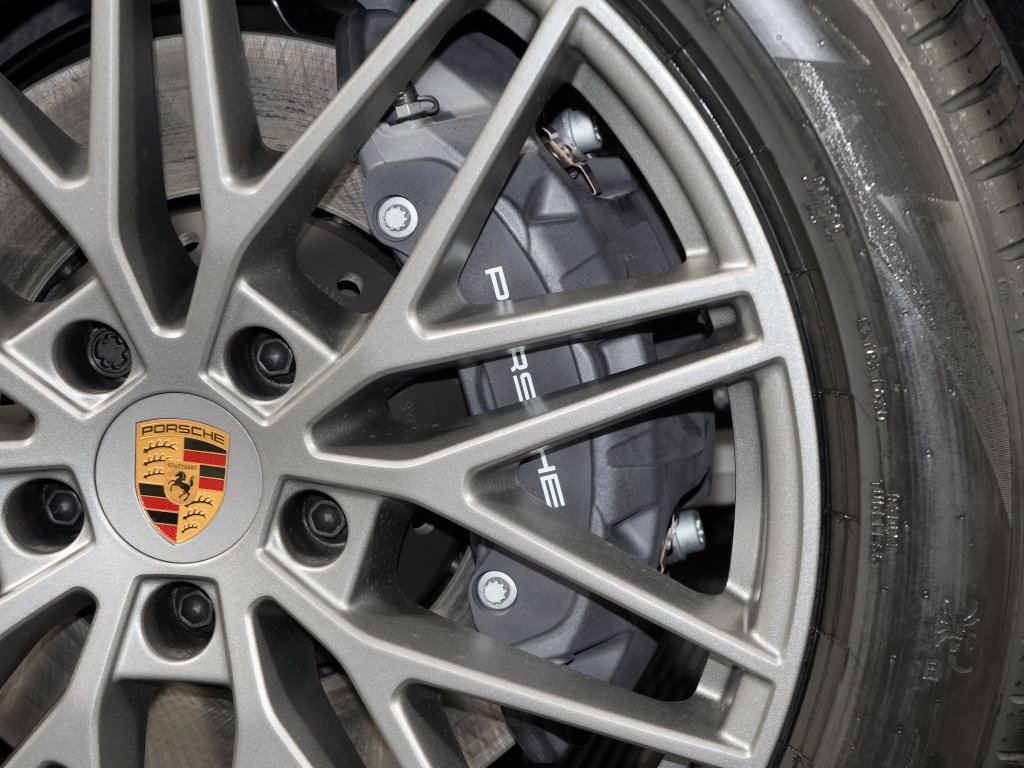 New 2026 Porsche Cayenne AWD/4WD image 14
