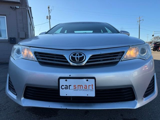 Used 2012 Toyota Camry LE FWD image 2