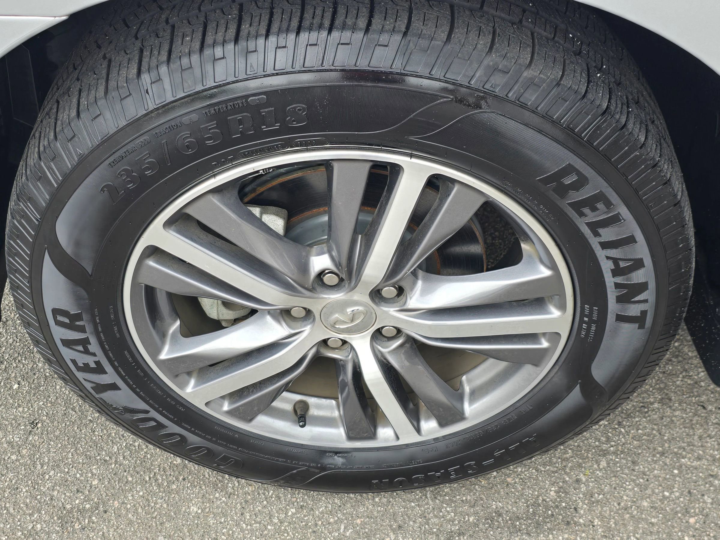 Used 2020 INFINITI QX60 Luxe w/ Essential Package image 35