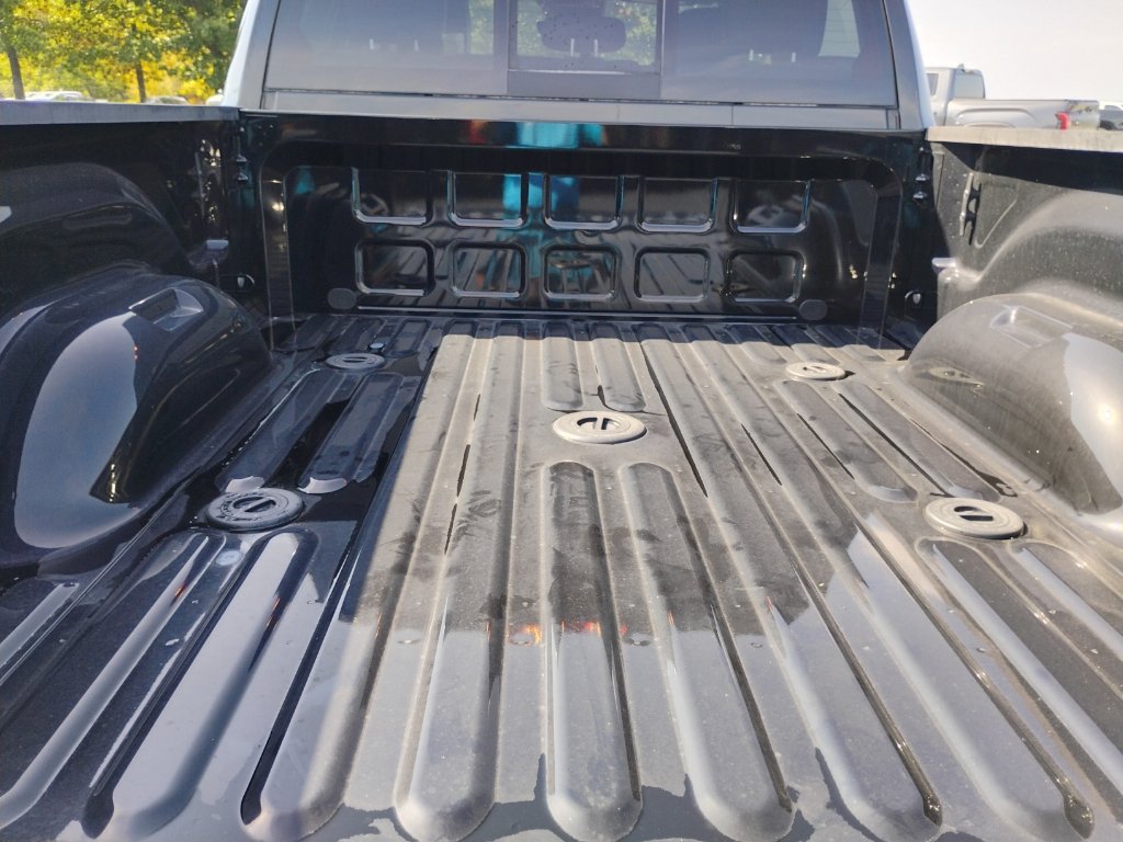 New 2026 RAM 2500 Tradesman AWD/4WD image 17