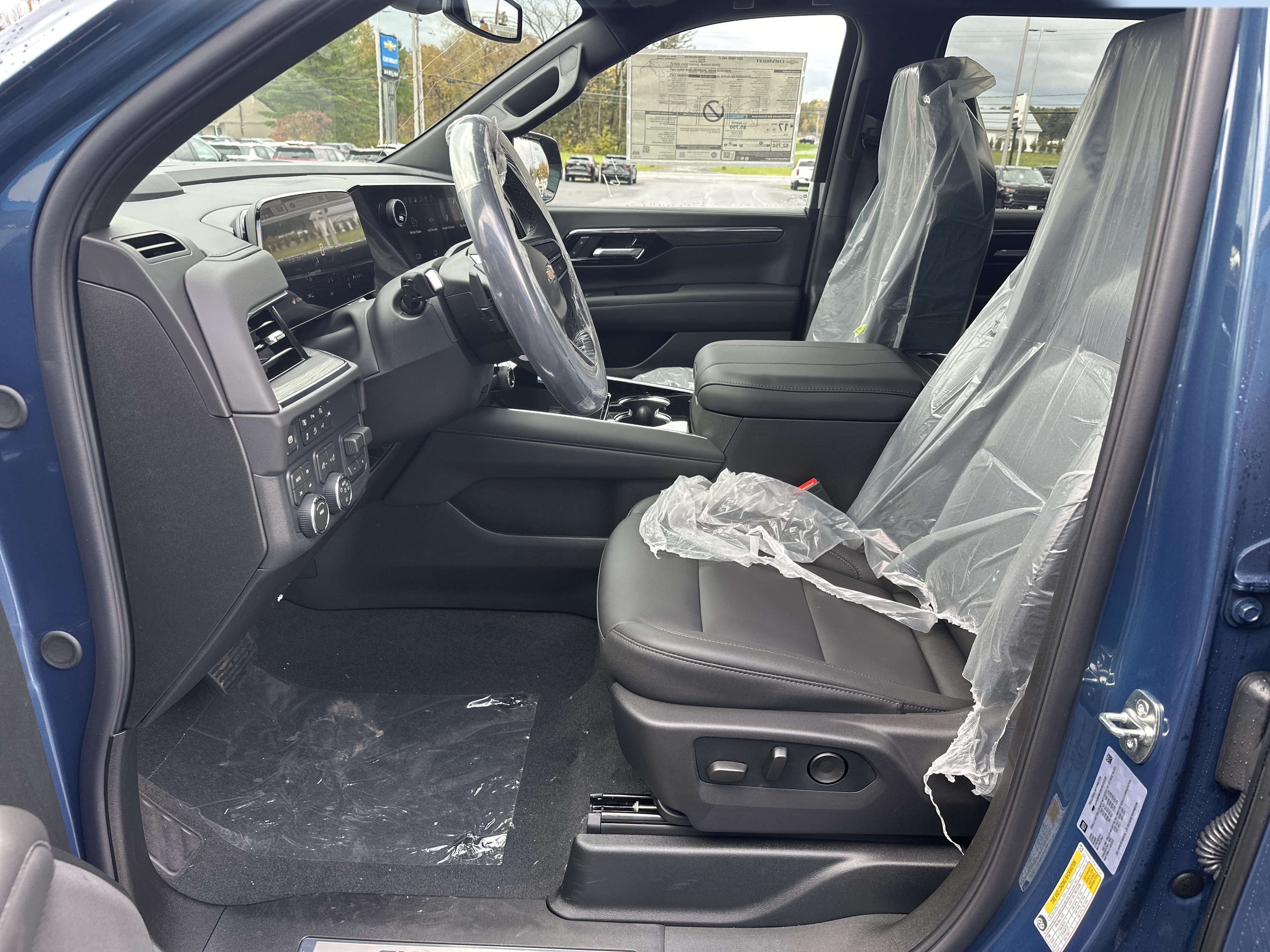 New 2027 Chevrolet Tahoe LT w/ Comfort Package AWD/4WD image 9